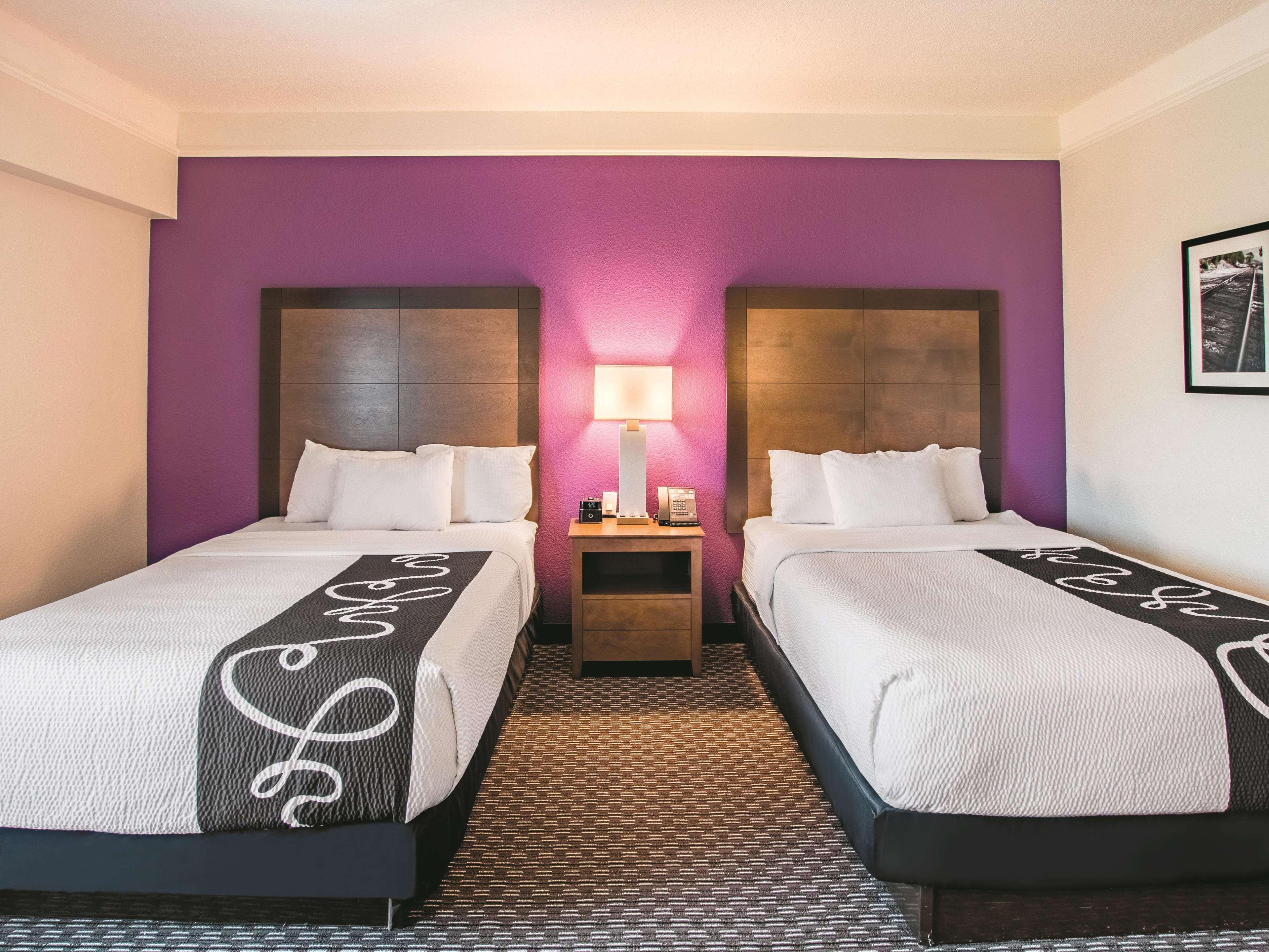 La Quinta By Wyndham Fort Worth City View Exterior photo