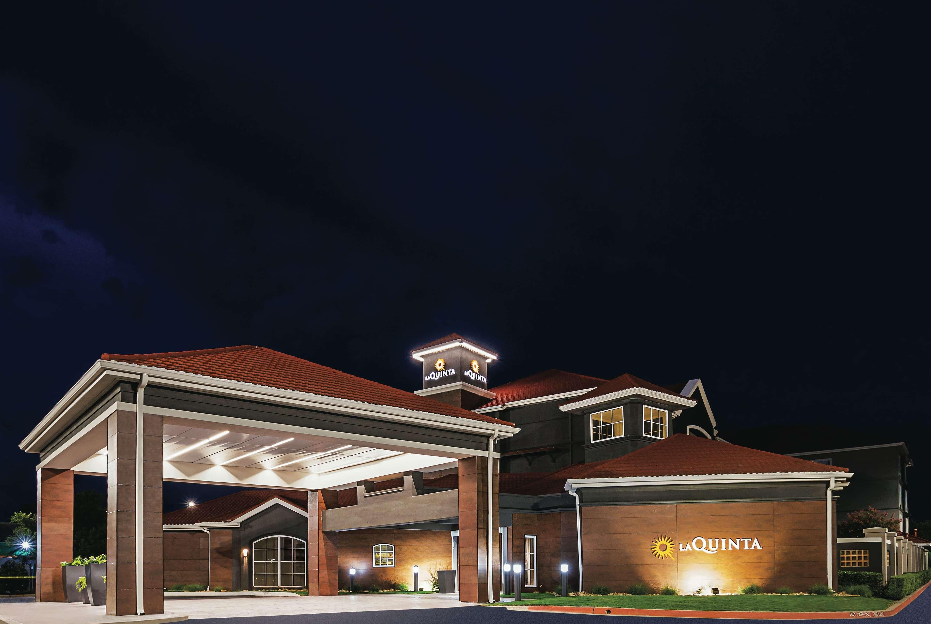 La Quinta By Wyndham Fort Worth City View Exterior photo