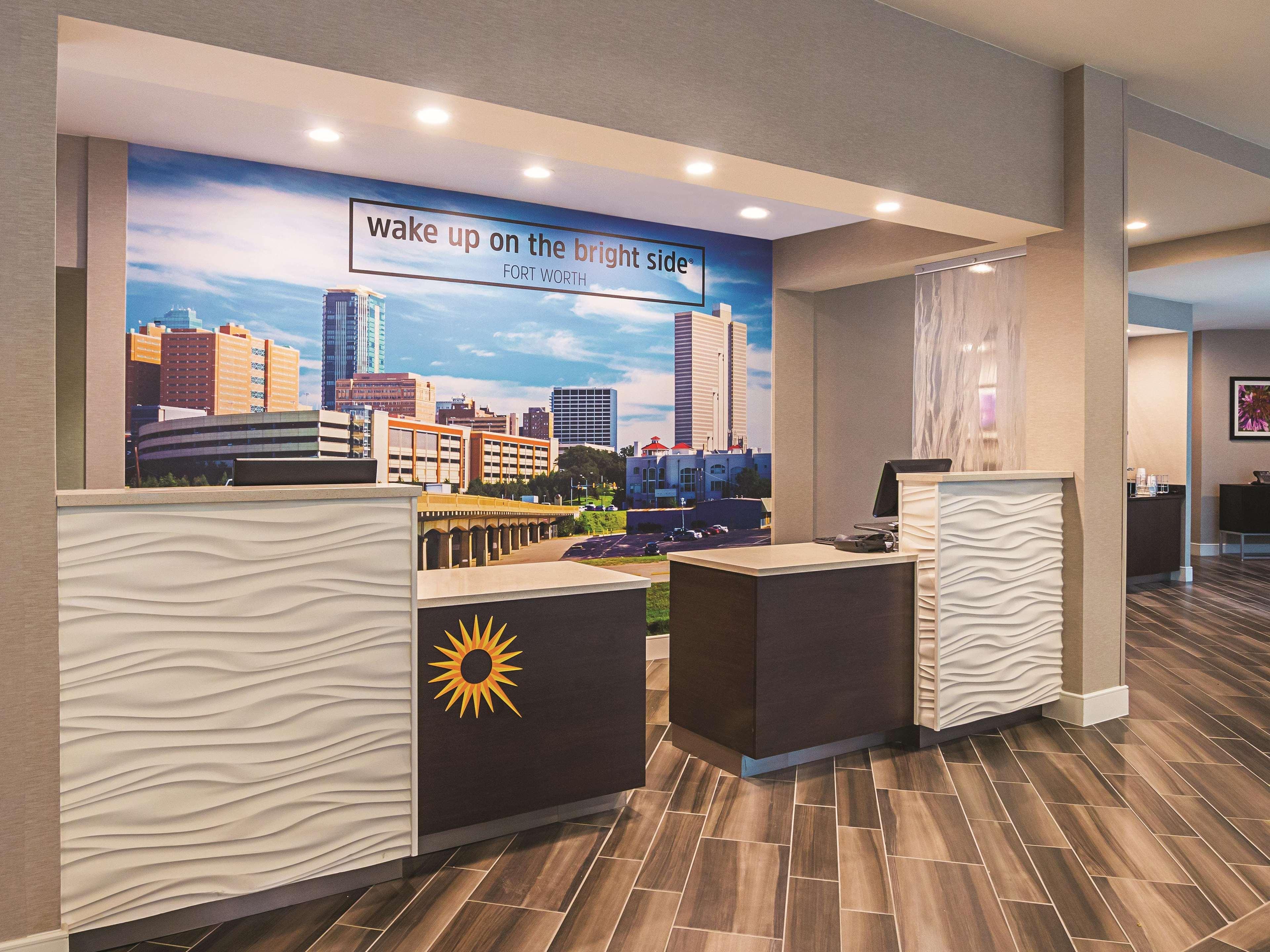 La Quinta By Wyndham Fort Worth City View Exterior photo