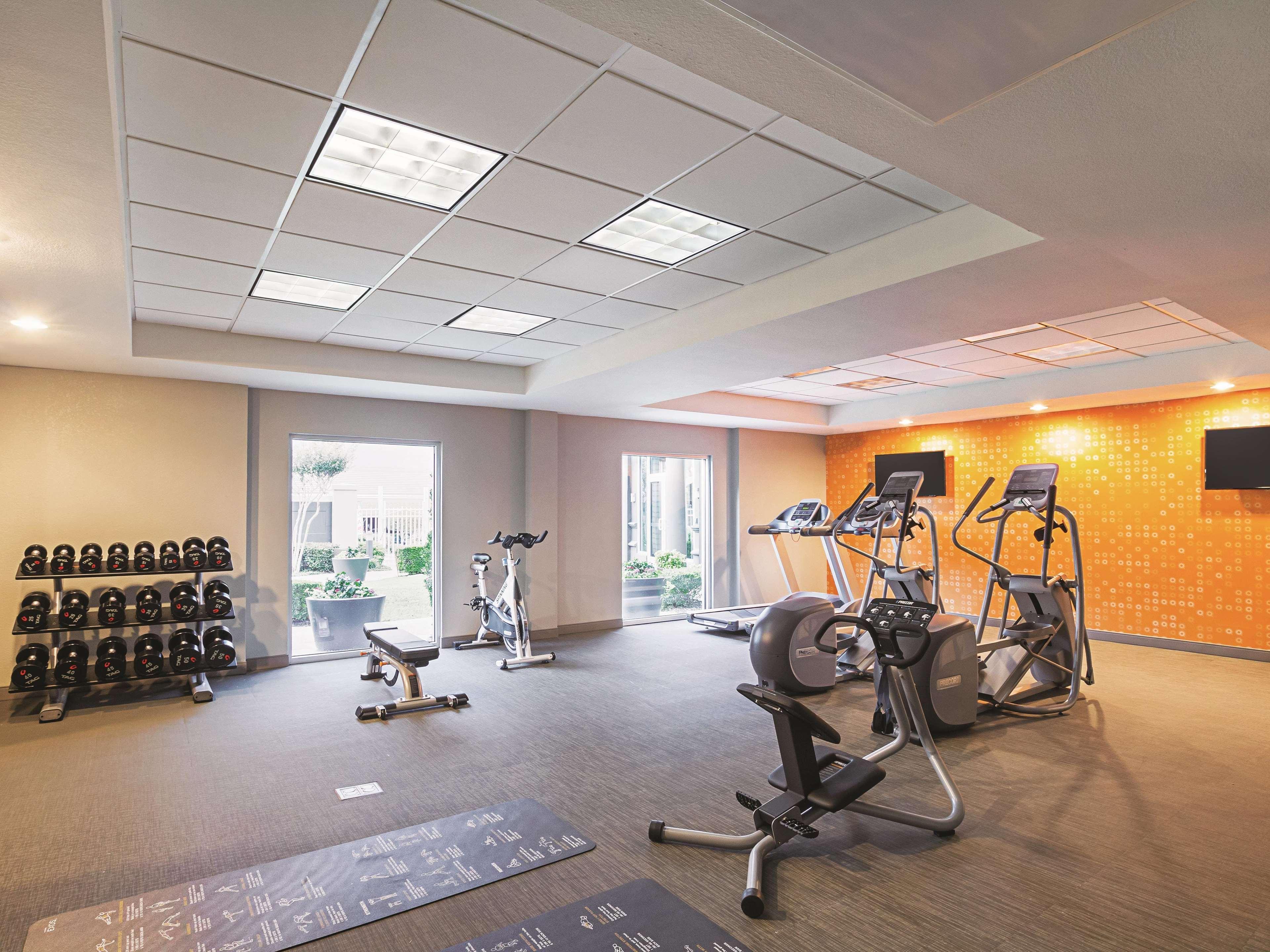 La Quinta By Wyndham Fort Worth City View Exterior photo