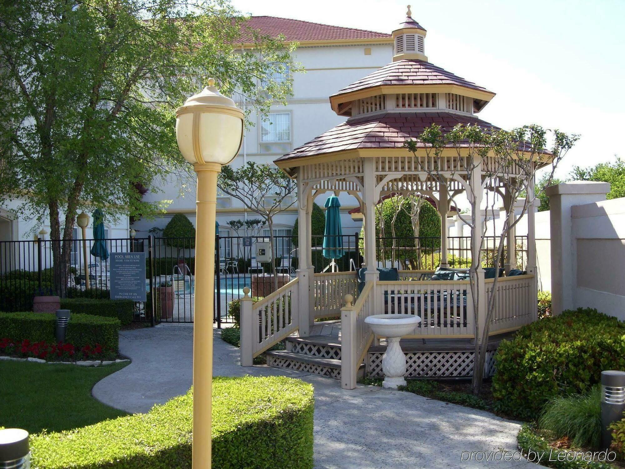 La Quinta By Wyndham Fort Worth City View Exterior photo